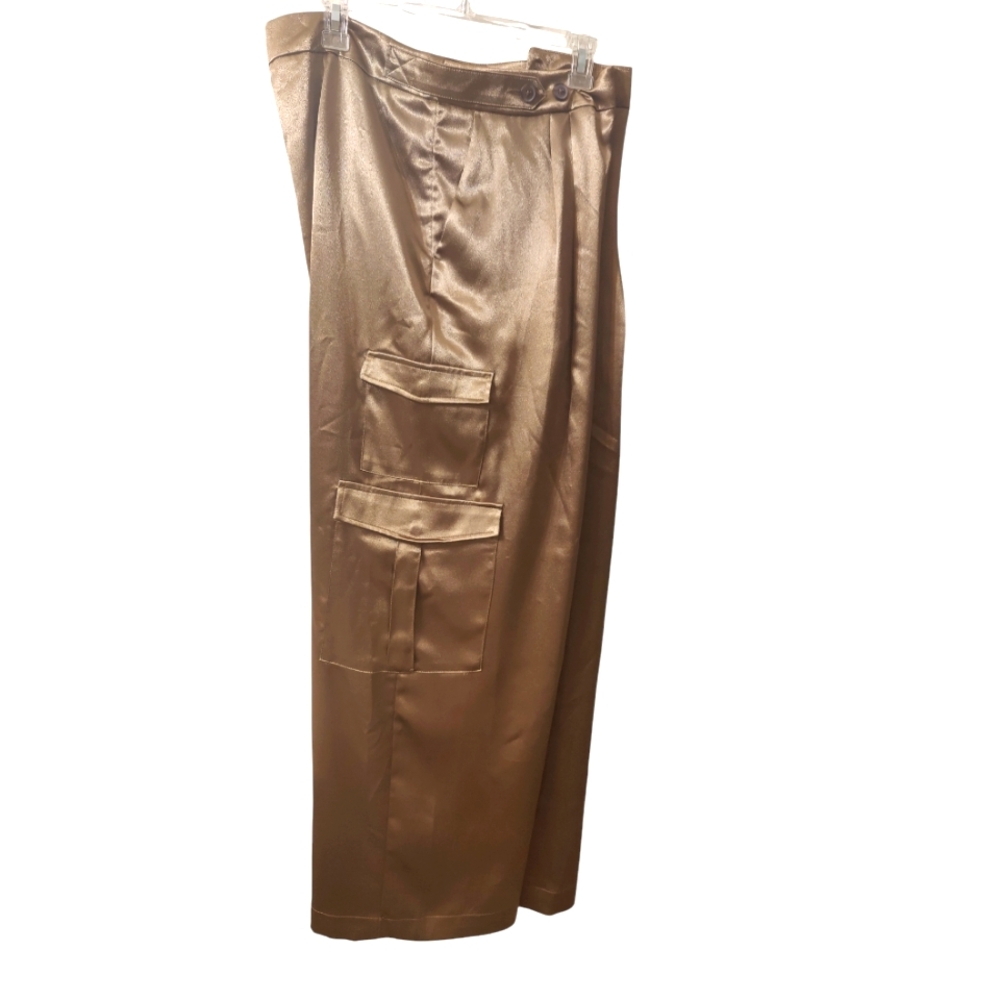 A New Day High Rise Satin Muddy Brown Cargo Wide Leg Size 14 NWT